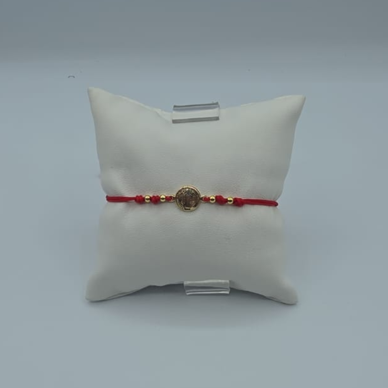 Pulsera Hilo Rojo  San Benito Dorado