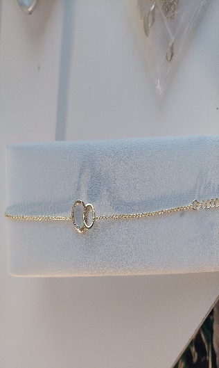Pulsera De S Con Virgen Milagrosa Ovalada Pequeña Con Perla