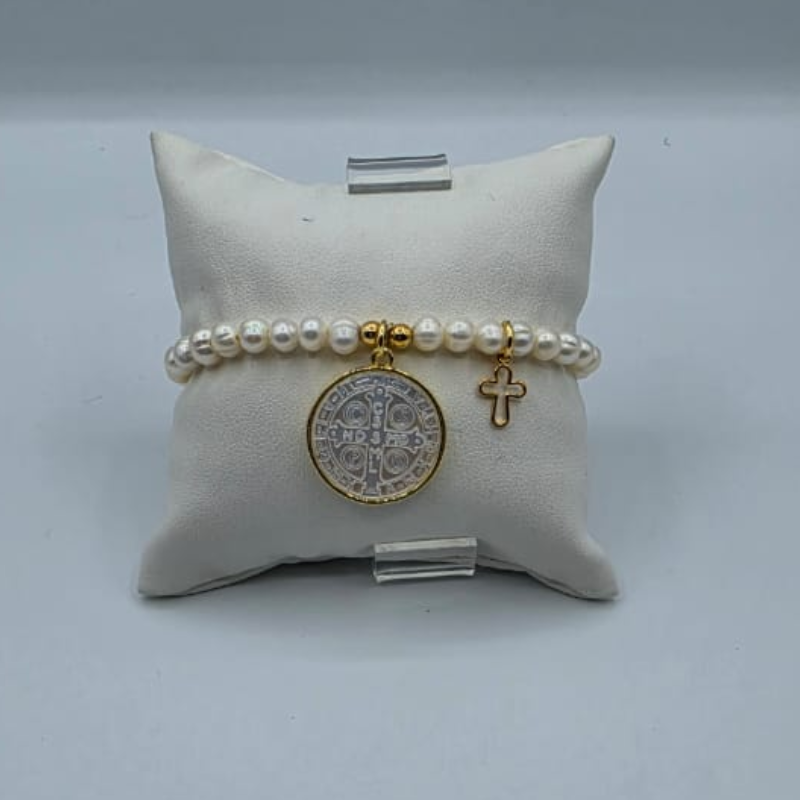 Pulsera elastica perla, medalla san benito nacar engastada 20mm