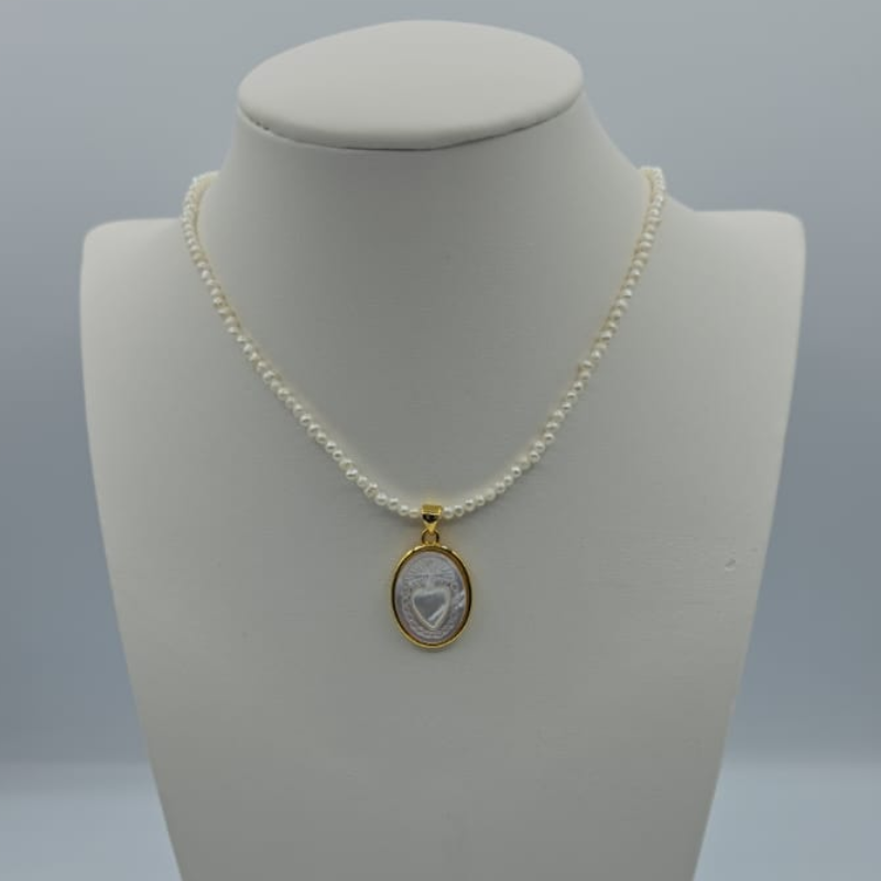 Collar perla dije Corazon de Jesus nacar 13x18mm
